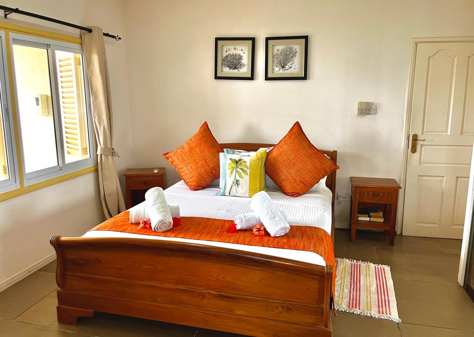 Summer Self Catering Baie Sainte Anne Ngoại thất bức ảnh