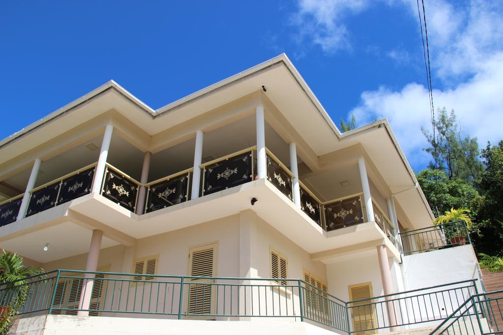 Summer Self Catering Baie Sainte Anne Ngoại thất bức ảnh