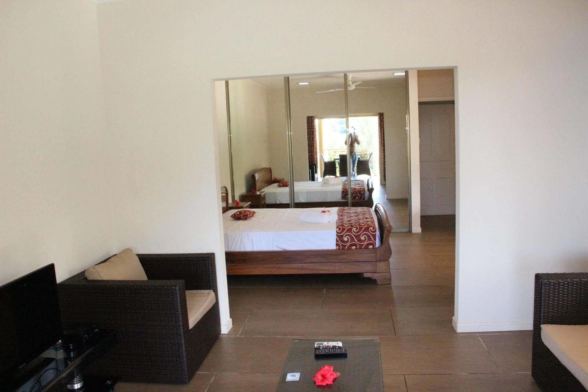 Summer Self Catering Baie Sainte Anne Ngoại thất bức ảnh