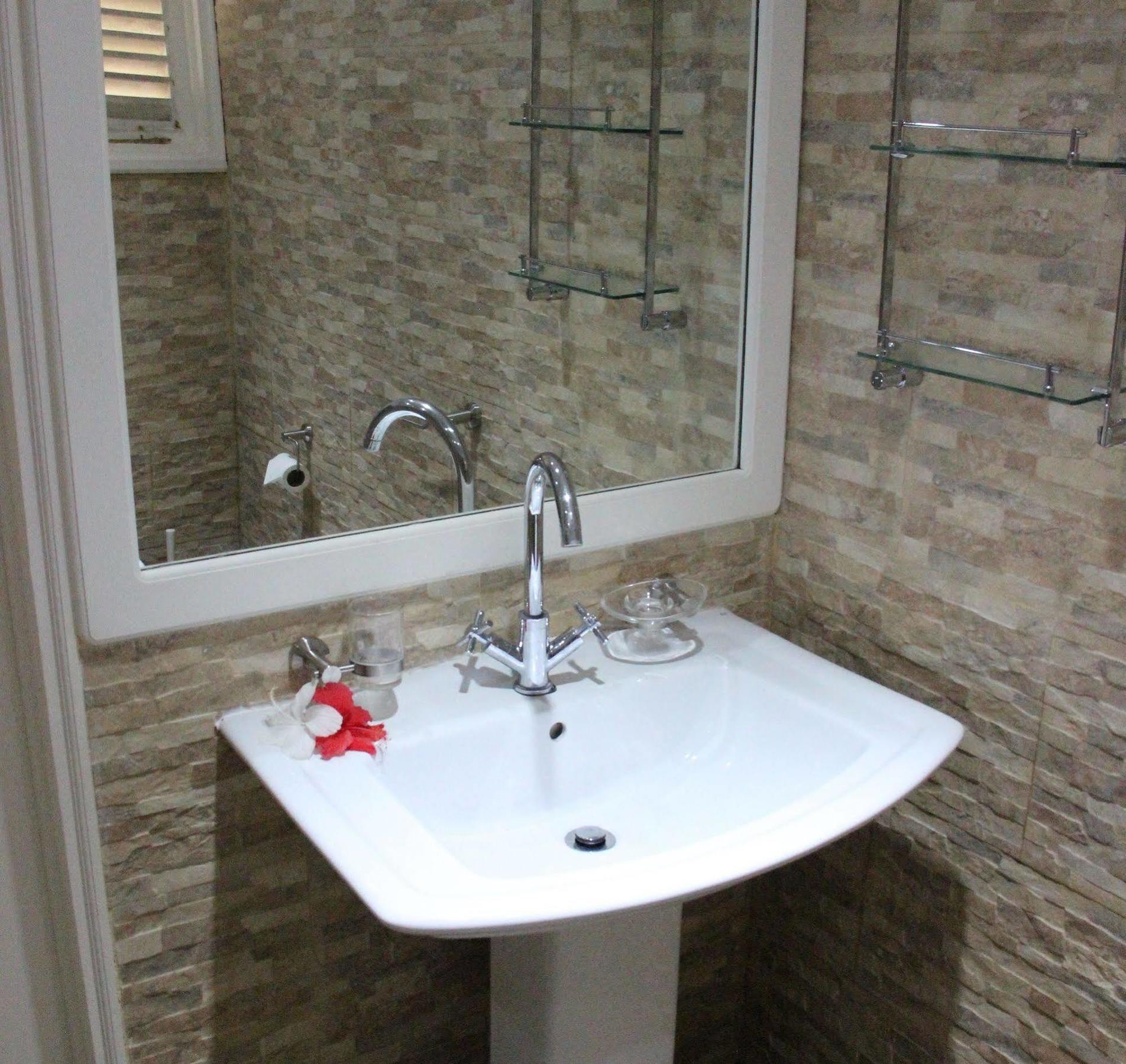 Summer Self Catering Baie Sainte Anne Ngoại thất bức ảnh